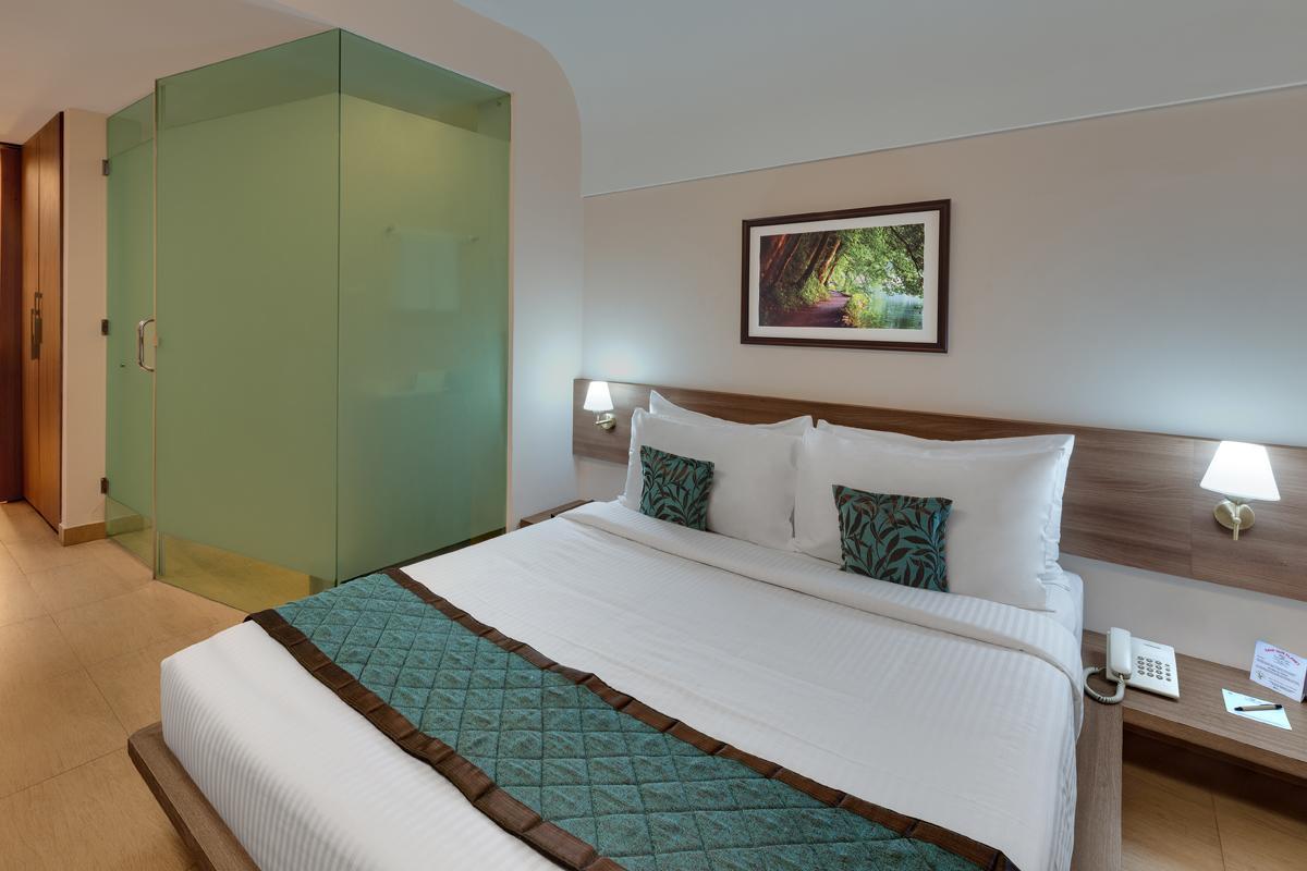 Ibiza The Fern Resort & Spa, Calcutta  Esterno foto